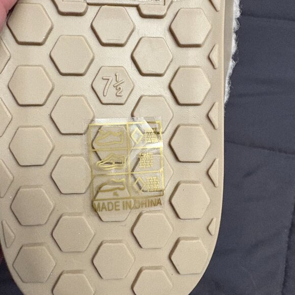 ShuShop Pamela Sneaker - Size: 7.5 - NIB - Picture 6 of 16